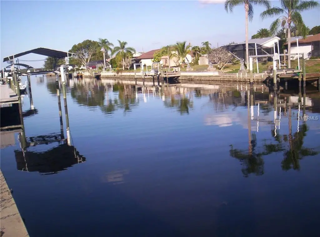 5605 SEAGRASS PL,APOLLO BEACH,33572
