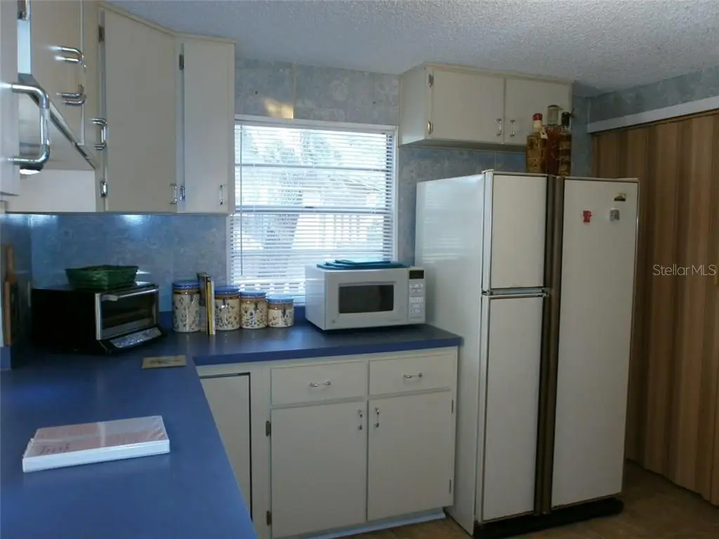 5662  GARDENS DR  #104,SARASOTA,34243