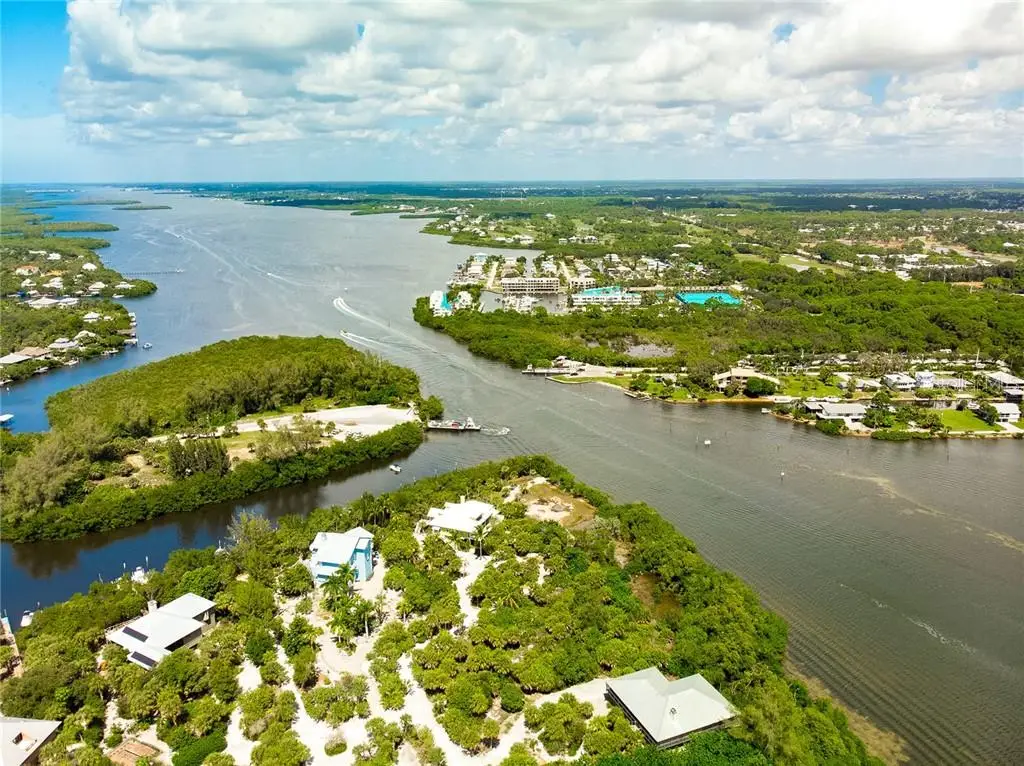 5241 ALPACA DR,WEEKI WACHEE,34607
