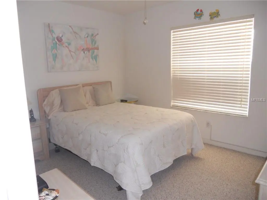 7911  WHITEBRIDGE GLN ,UNIVERSITY PARK,34201