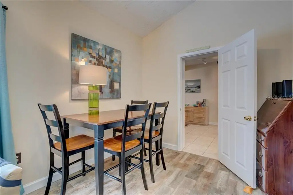 5241 ALPACA DR,WEEKI WACHEE,34607